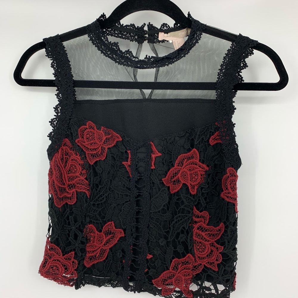 Lacey black & red high neck crop top!